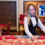Live Casino Etiquette: How to Interact with Dealers and Players