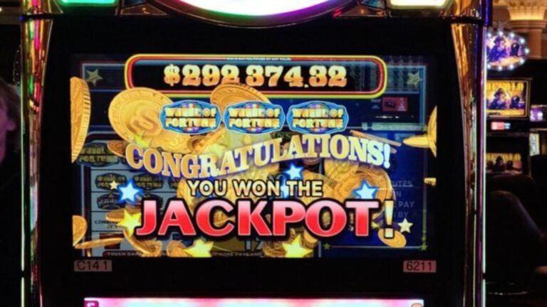 Slot Machines with High Jackpots
